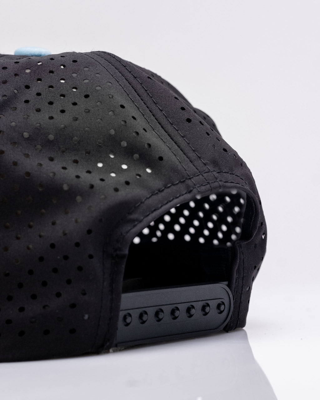Kraken Black - Perforated Rope Hat