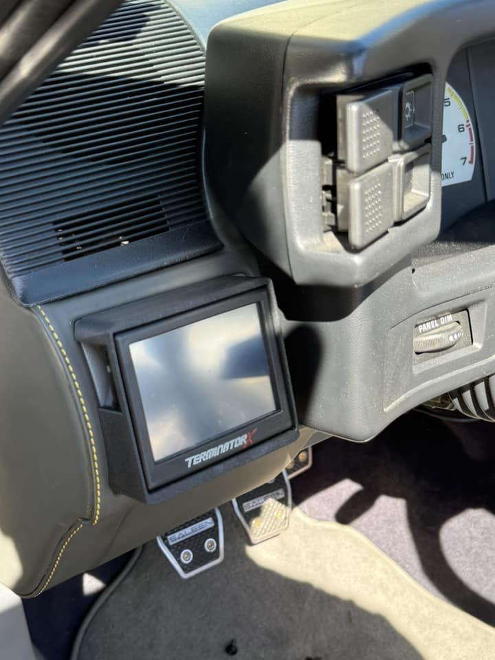 3D Printed Holley EFI 3.5 Inch Terminator X / Sniper Screen AC Vent Mounts for 1987-1993 Fox Body Mustang - CarChains3d