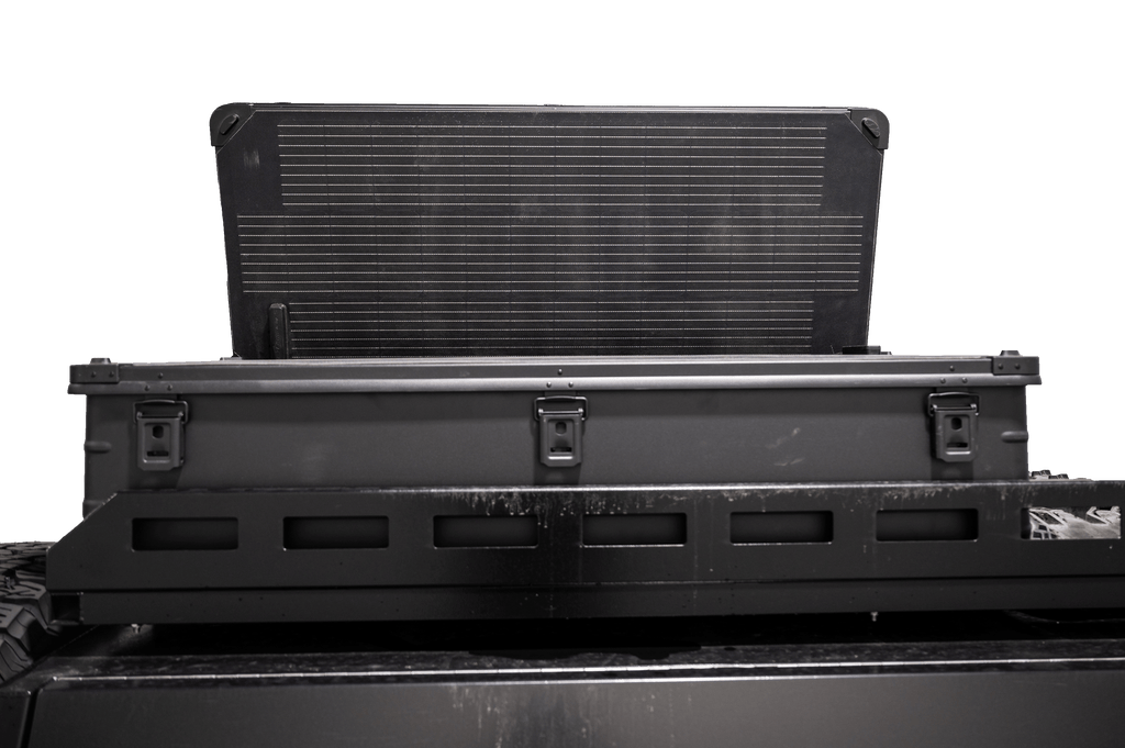 Icarus Solar Roof Box